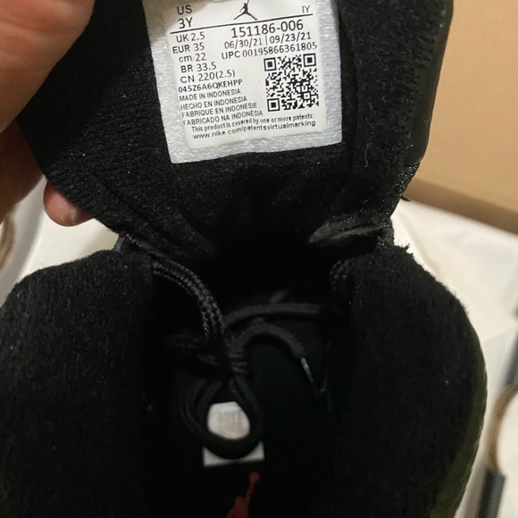 Jordan playoffs size 3Y BRAND “NEW” - Picture 6 of 14